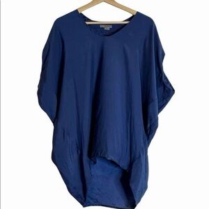 Vince navy silk top